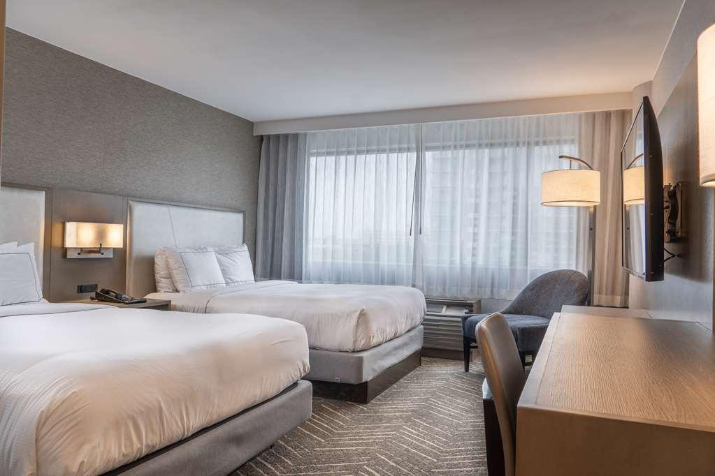 Doubletree By Hilton Orange County Airport Hotel Santa Ana Room photo